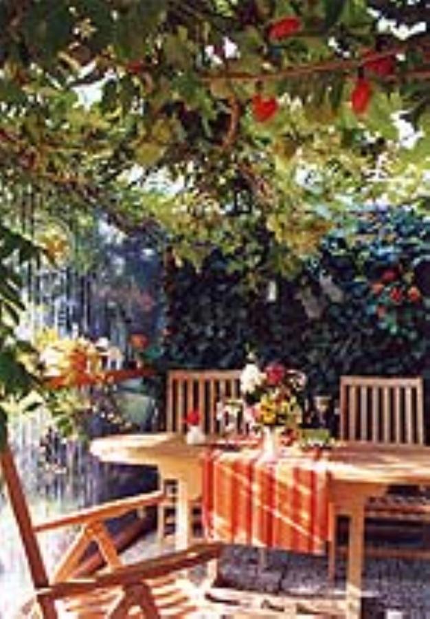 Haus Mit Lilie Und Rose Apartment Westerdeichstrich Exterior photo